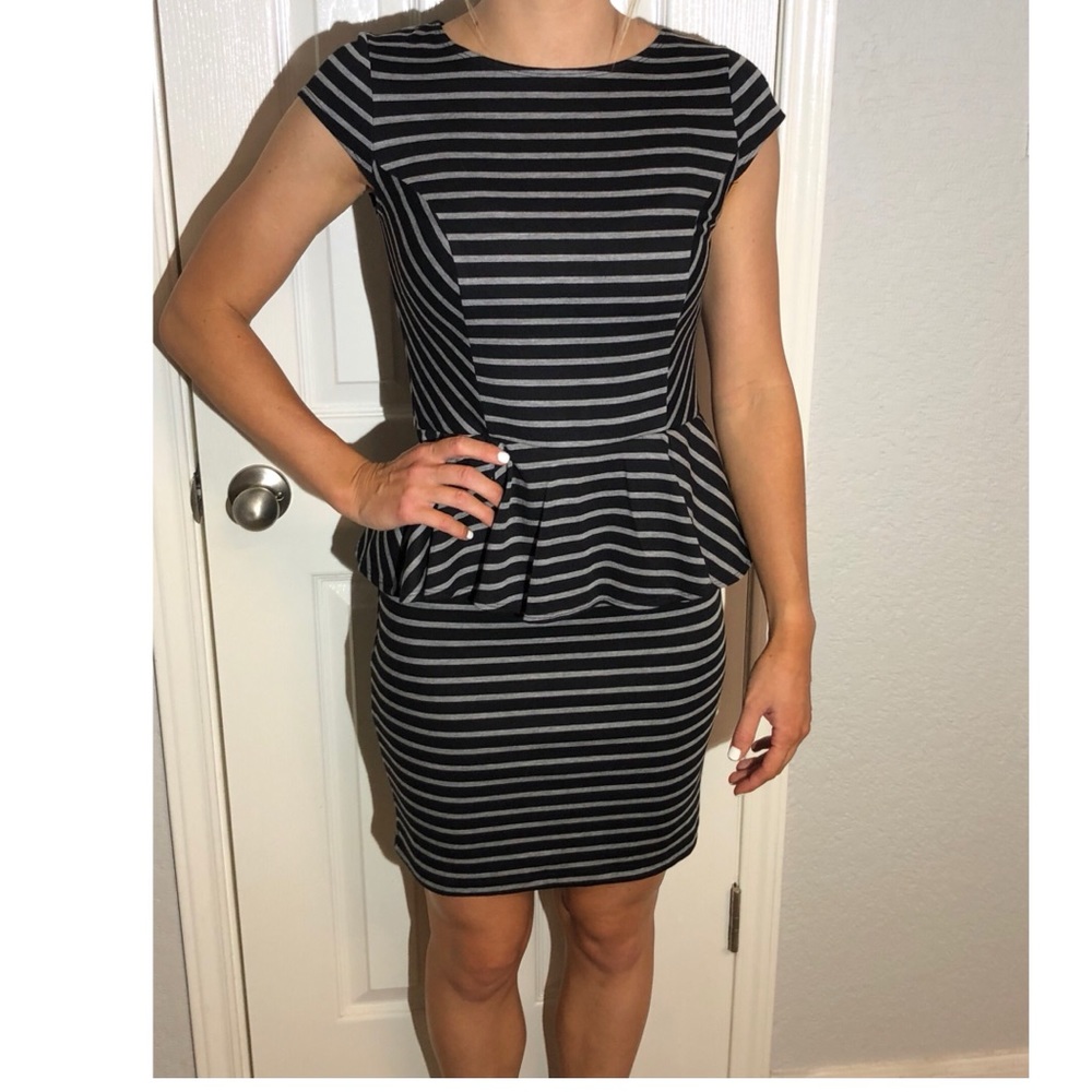 Grey & Black Peplum dress 🖤
